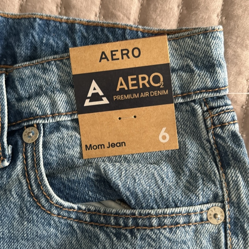 Aeropostale mom jeans! - Picture 3 of 4